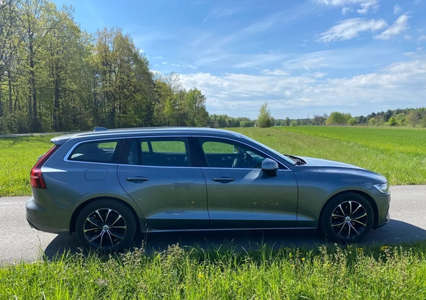 Volvo V60 cena 75000 przebieg: 202000, rok produkcji 2019 z Staszów małe 92